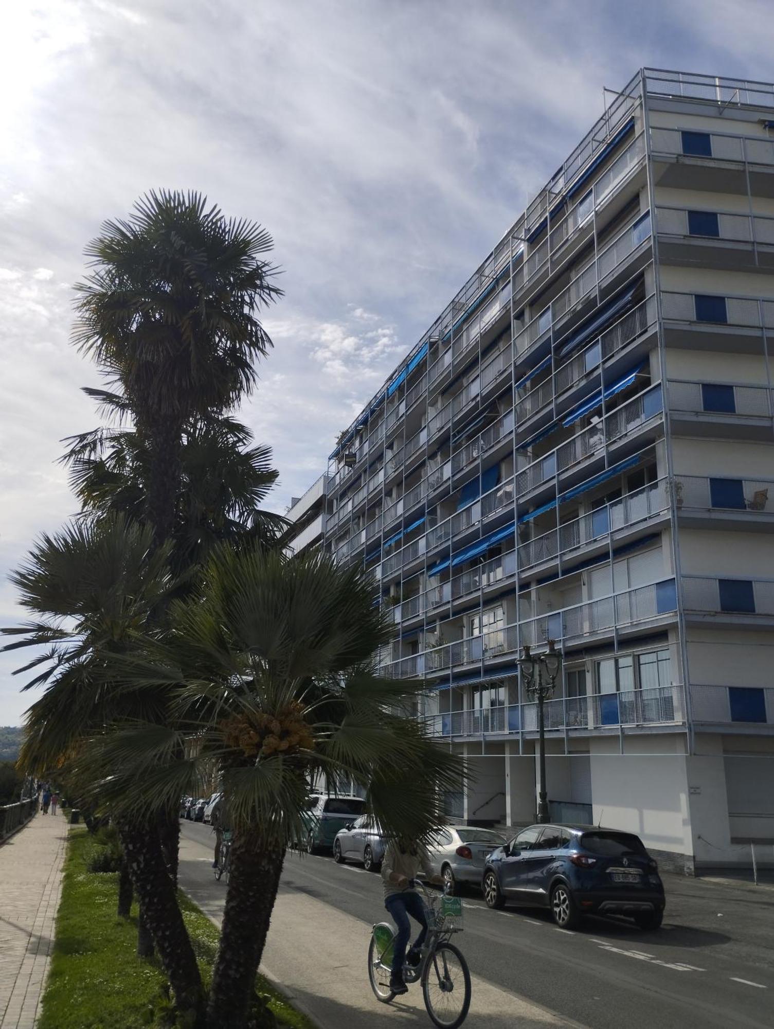 Chambrette Boulevard Des Pyrenees Hypercentre 10M Carre Wc Sur Le Palier, Porte40 Pau Extérieur photo